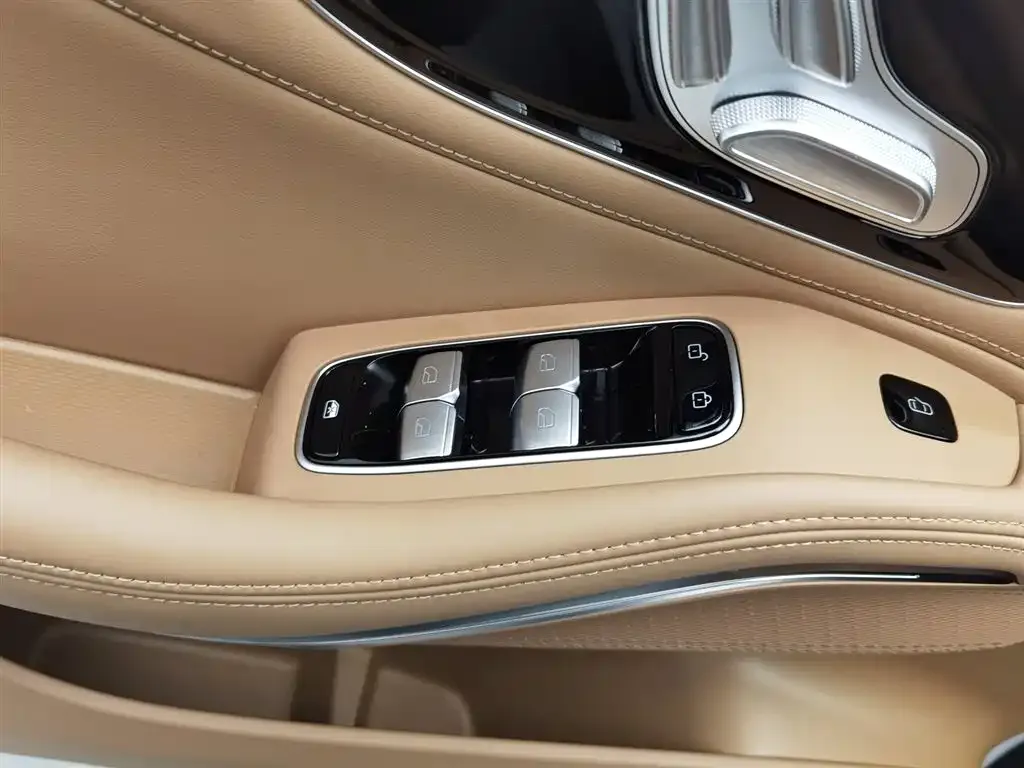 Roewe Feifan R7 2024 из CN, фото 10
