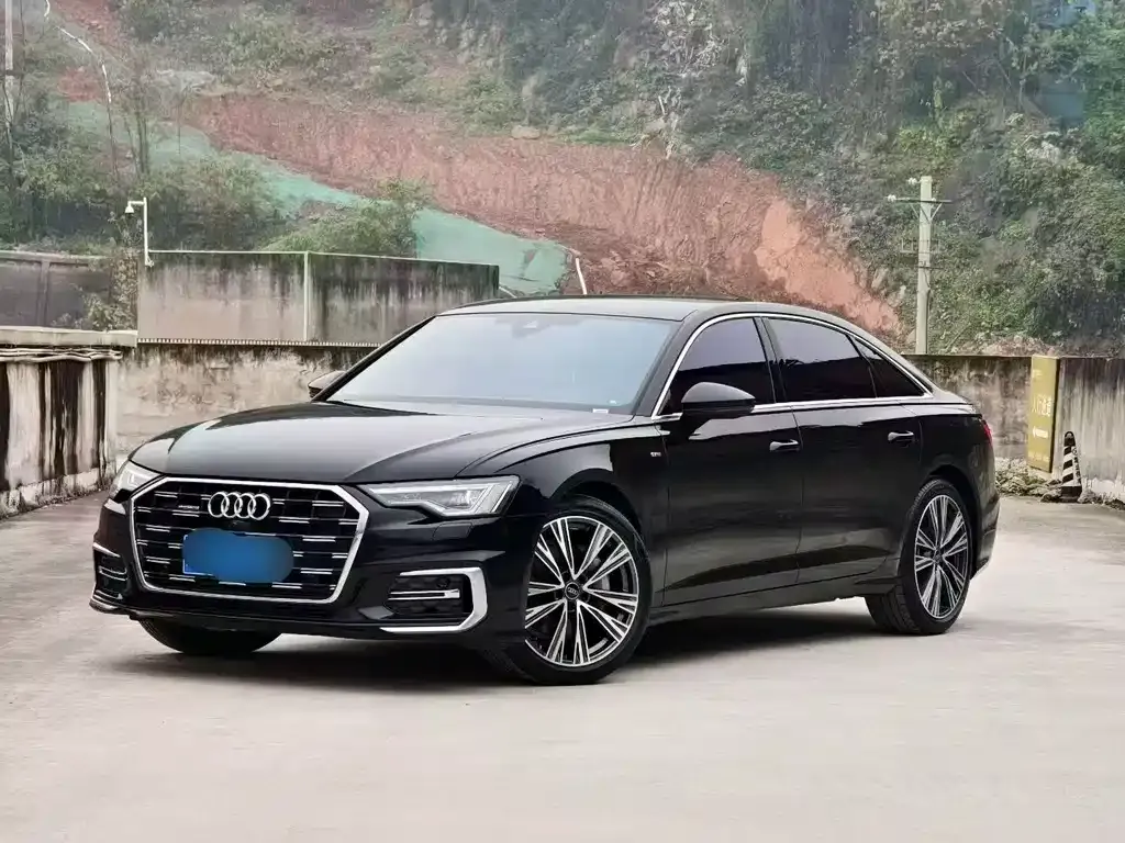 Audi A6L — фото 1