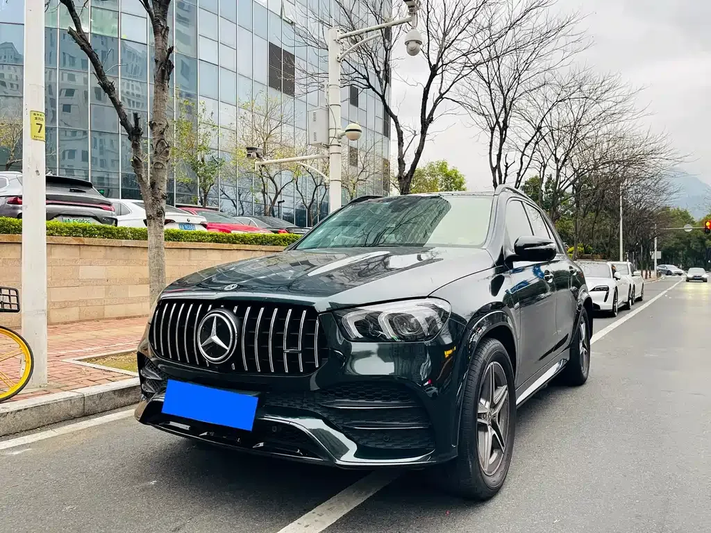 Mercedes-Benz GLE — фото 1