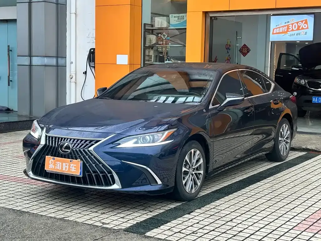 Lexus ES 2023 из CN, фото 1