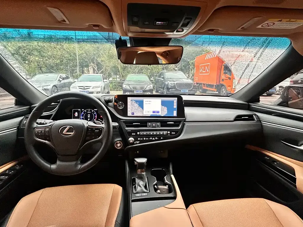 Lexus ES 2023 из CN, фото 6