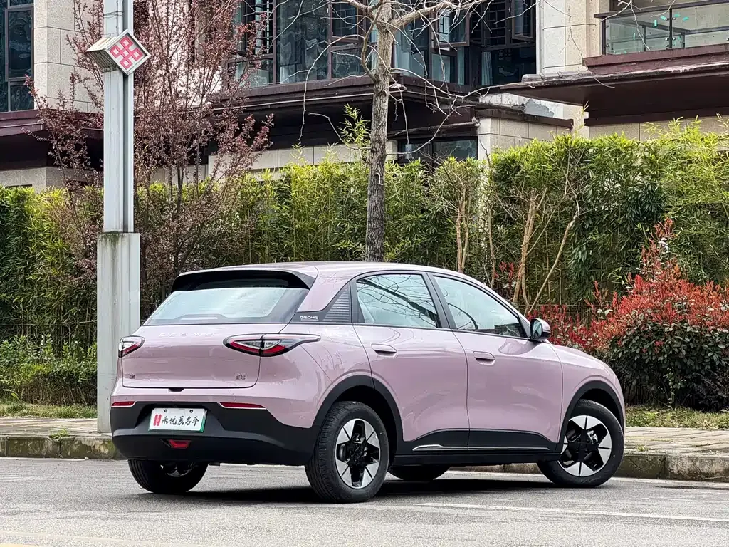 Geely Starburst — фото 4