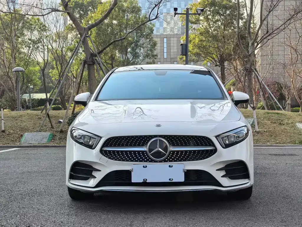 Mercedes-Benz A-Class — фото 9