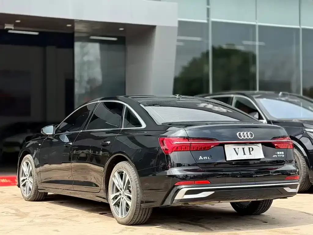 Audi A6L — фото 3