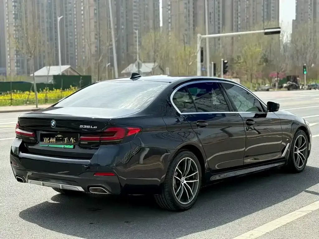 BMW 5 Series New Energy — фото 5