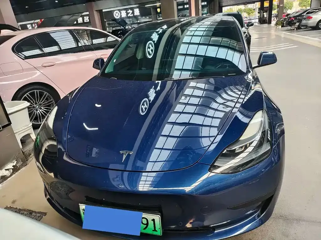 Tesla Model 3 — фото 3