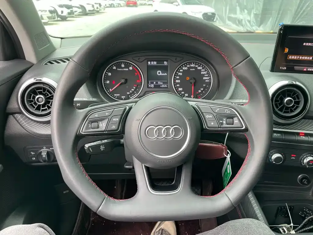 Audi Q2L 2023 из CN, фото 9
