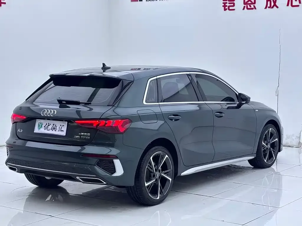Audi A3 2024 из CN, фото 5