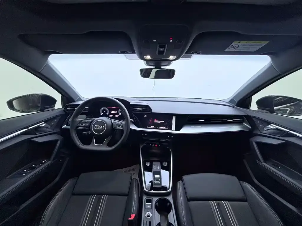 Audi A3 2024 из CN, фото 7