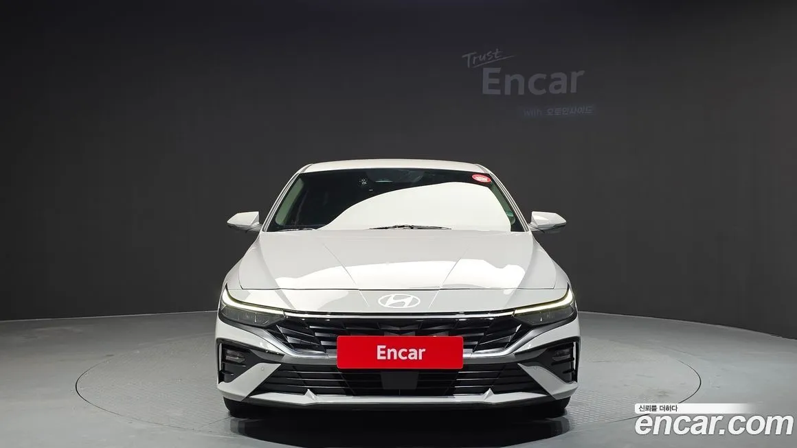 Hyundai AVANTE — фото 3