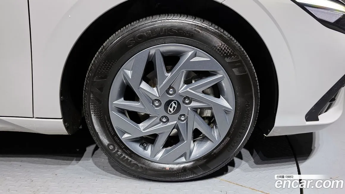 Hyundai AVANTE — фото 8