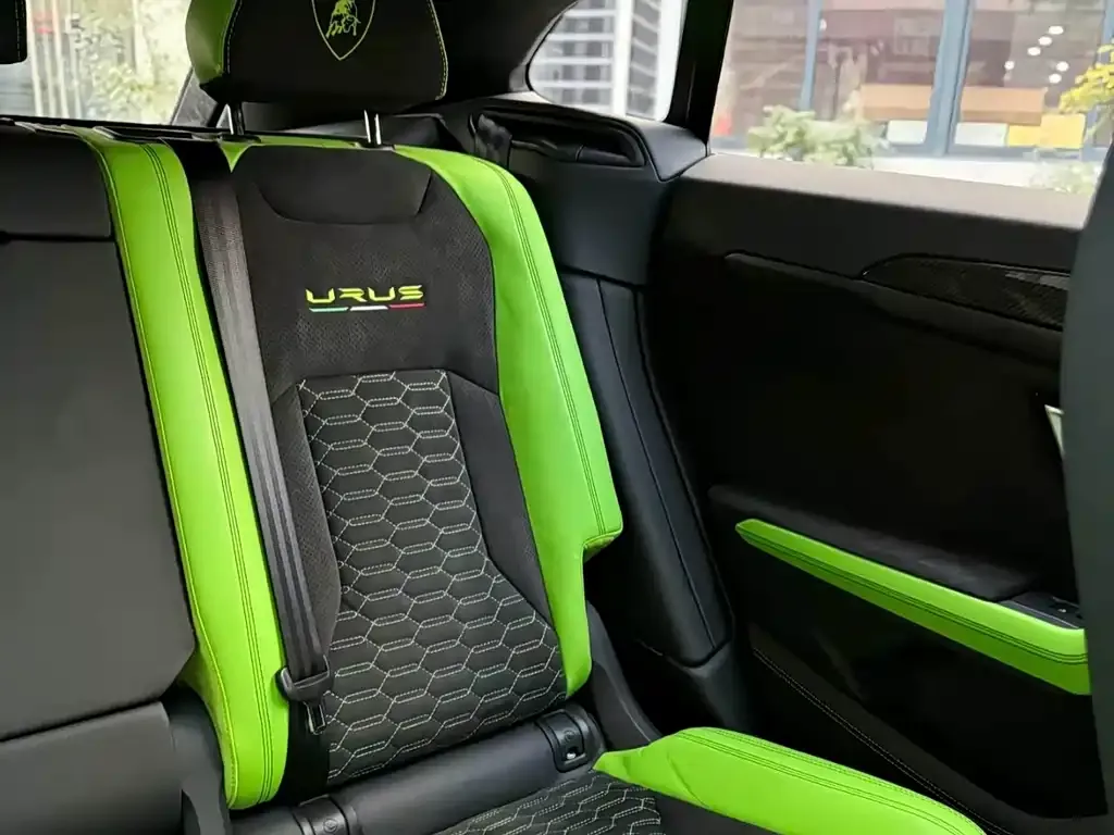 Lamborghini Urus 2021 из CN, фото 4