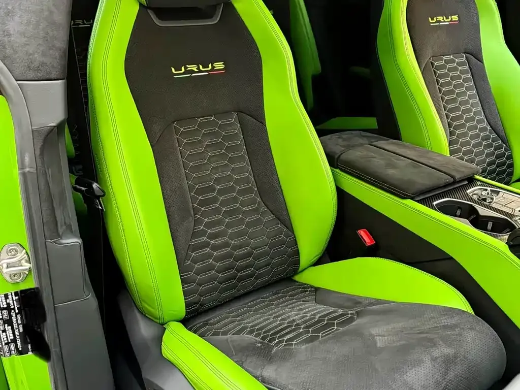 Lamborghini Urus 2021 из CN, фото 2