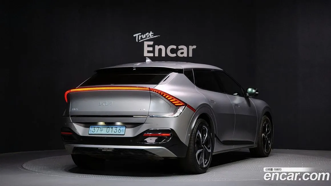Kia EV6 — фото 2