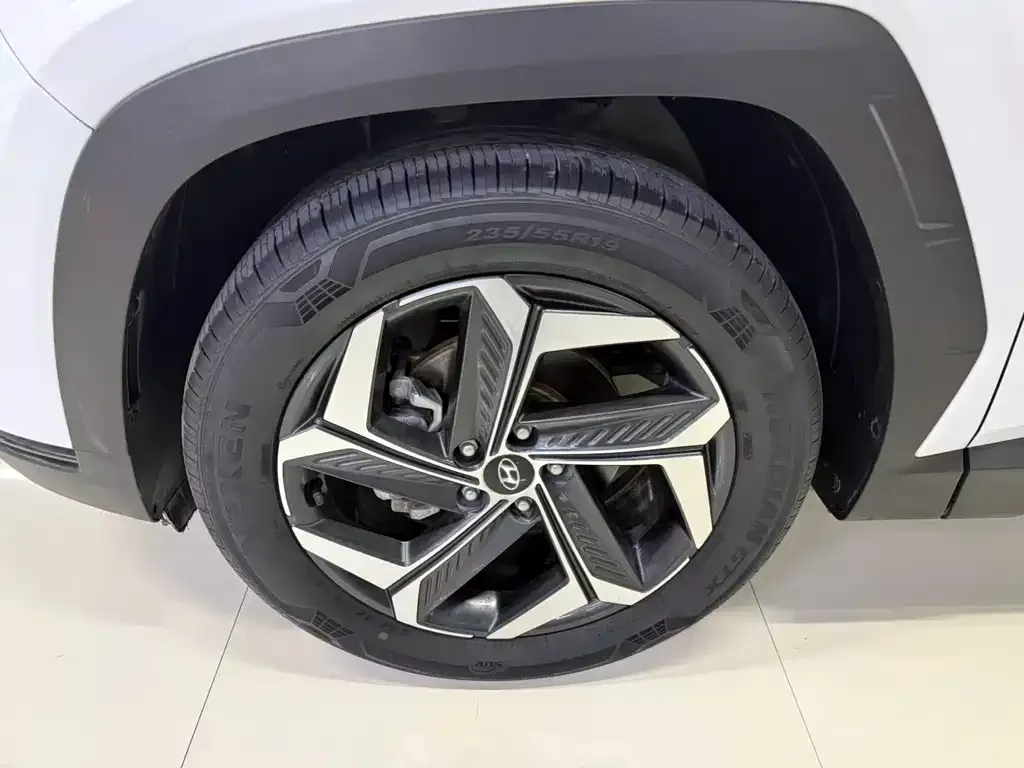 Hyundai Tucson 2022 из CN, фото 2