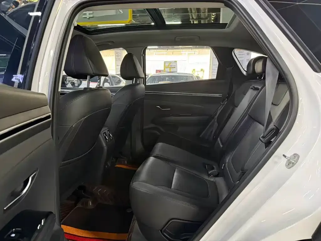 Hyundai Tucson 2022 из CN, фото 8
