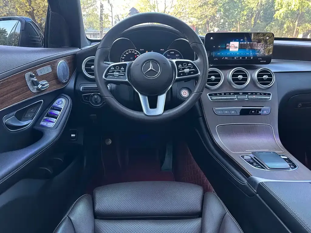 Mercedes-Benz GLC — фото 5
