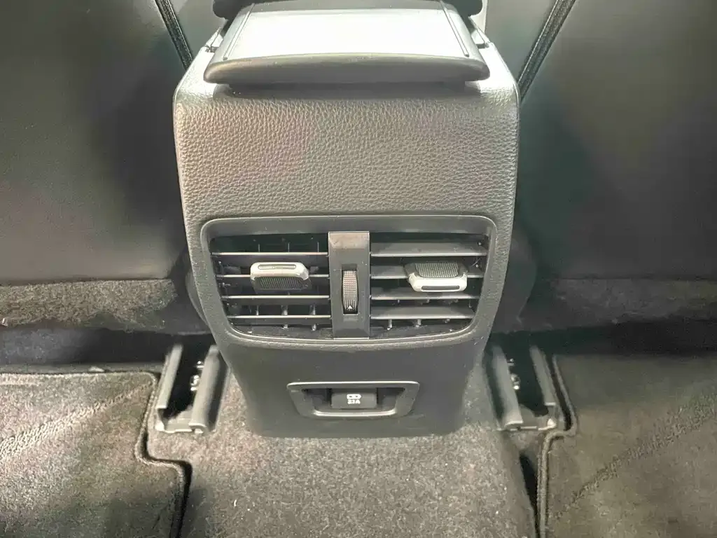 Toyota Levin 2023 из CN, фото 7
