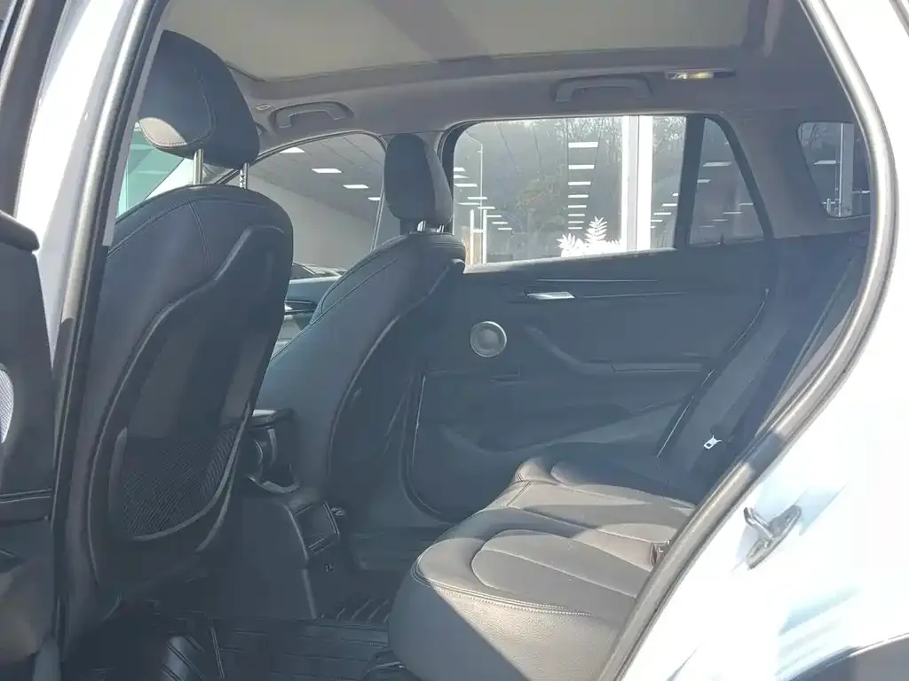 BMW X1 2021 из CN, фото 2