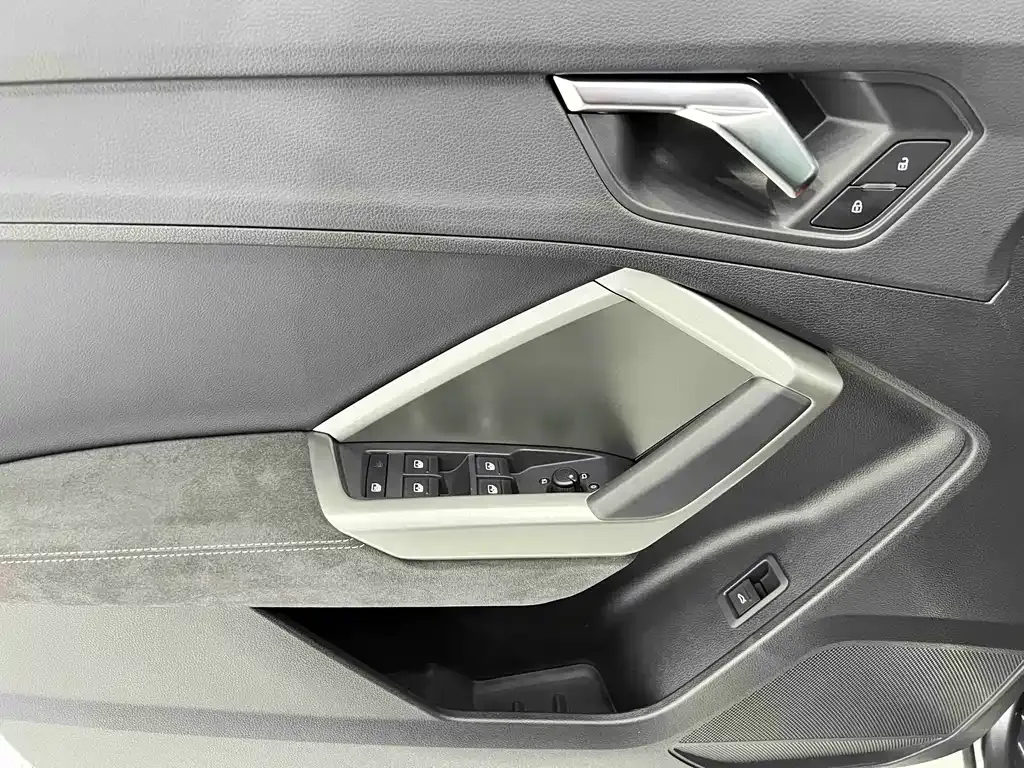 Audi Q3 2022 из CN, фото 8