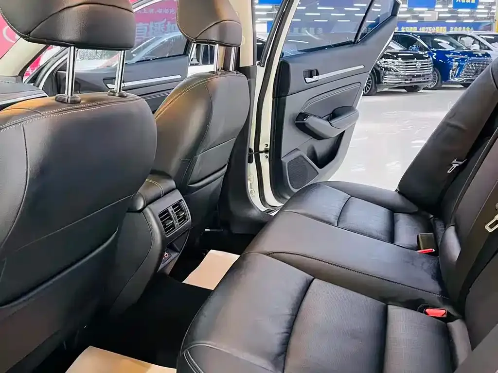 Nissan Teana 2022 из CN, фото 5