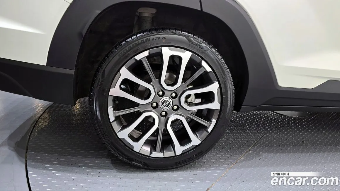 KG Mobility (Ssangyong) Torres — фото 3