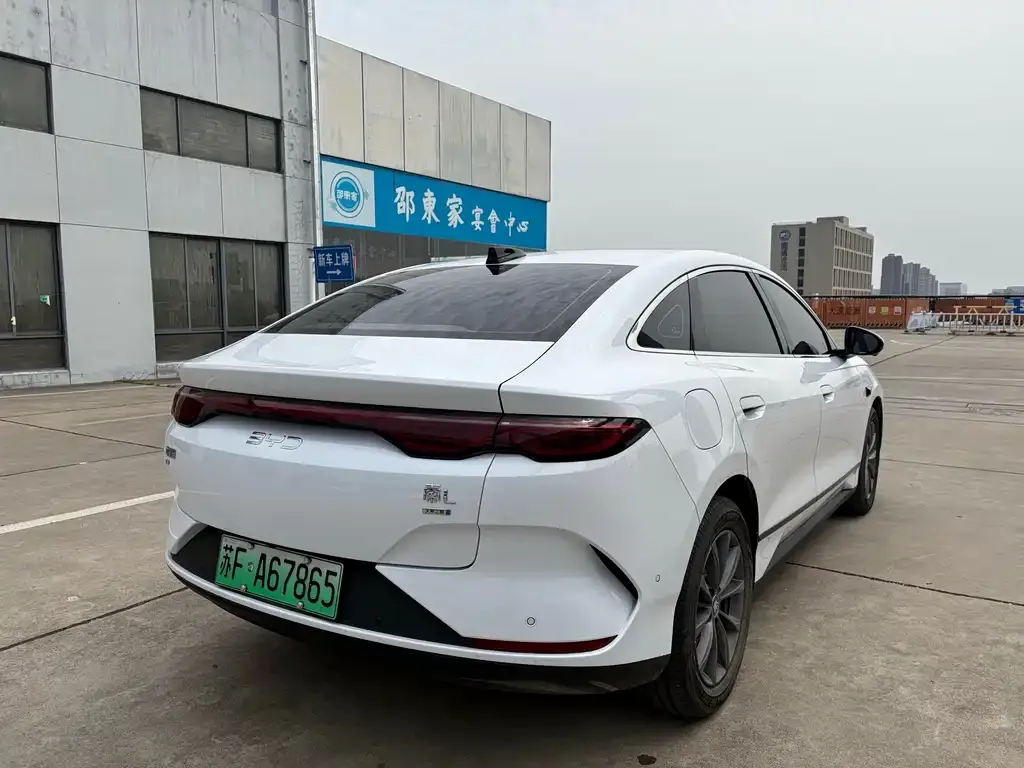 BYD Qin L — фото 6