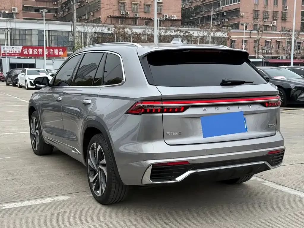 Geely Xingyue L — фото 10