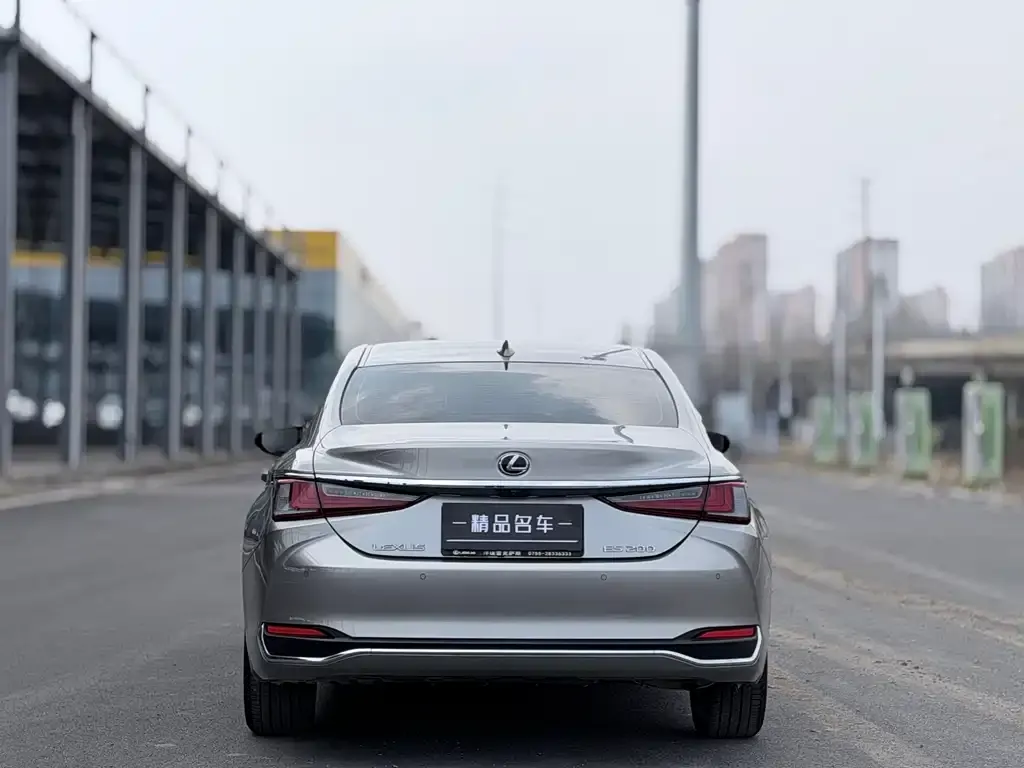Lexus ES 2024 из CN, фото 2