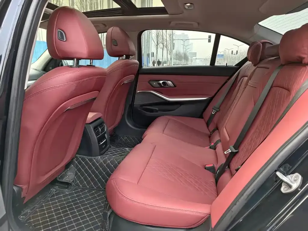 BMW 3 Series 2025 из CN, фото 8