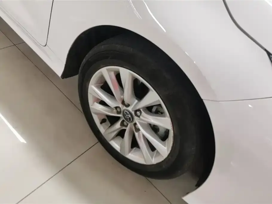 Toyota Corolla 2023 из CN, фото 3