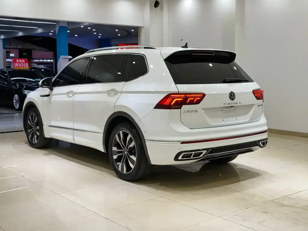 Volkswagen Tiguan L 2023 из CN, фото 2