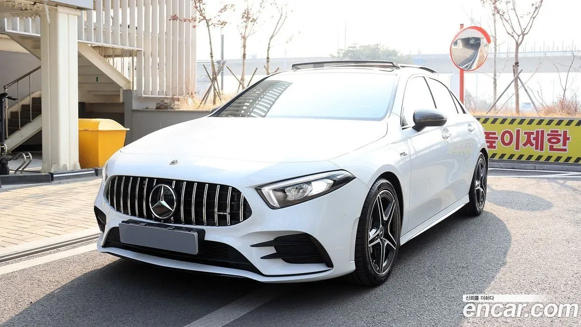 Mercedes-Benz A-Class — фото 1