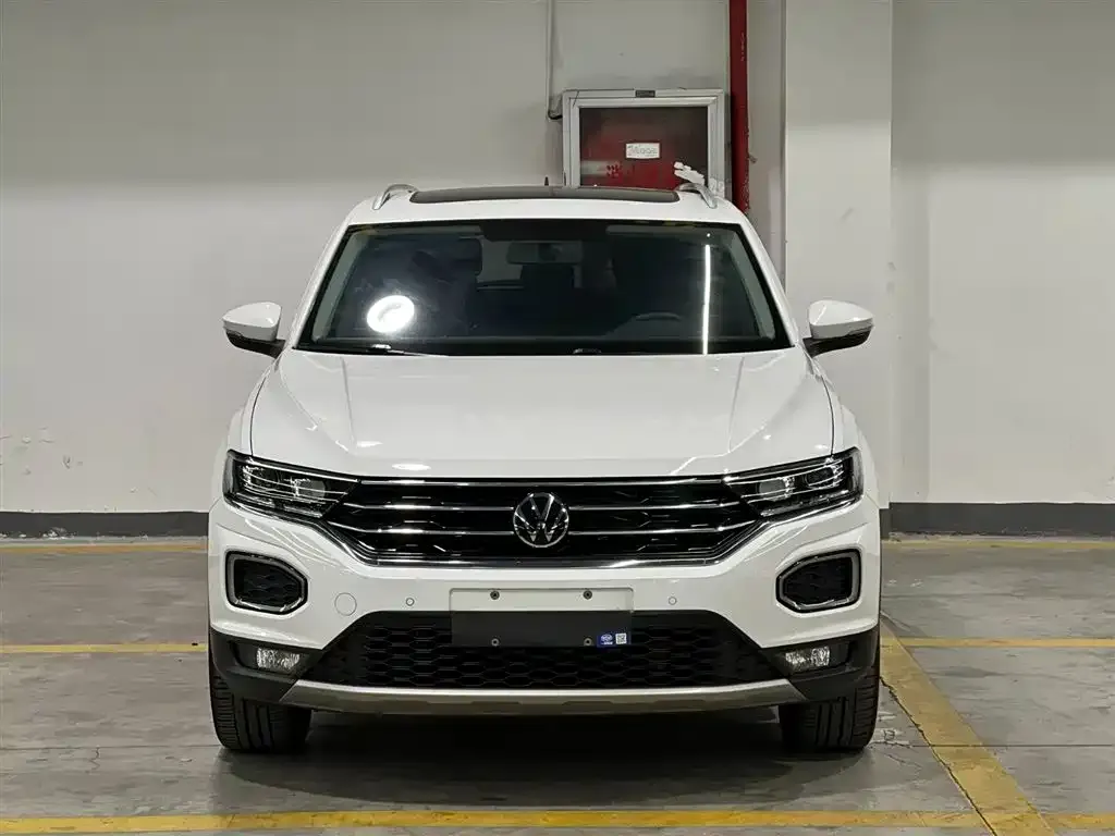 Volkswagen T-Roc — фото 7