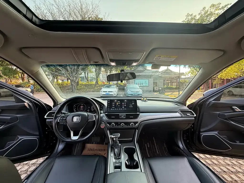 Honda Accord 2022 из CN, фото 8