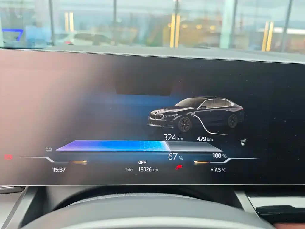 BMW i5 2025 из CN, фото 2