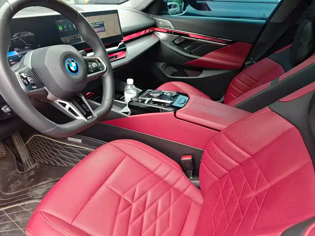 BMW i5 2025 из CN, фото 3