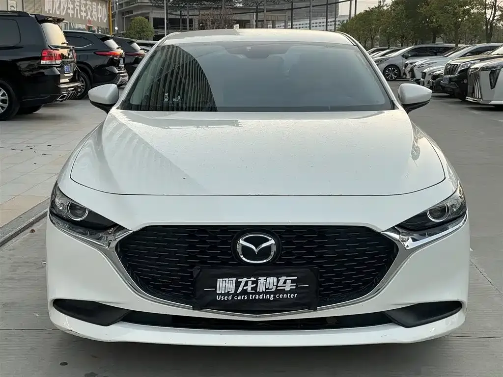 Mazda 3 Axela 2022 из CN, фото 3