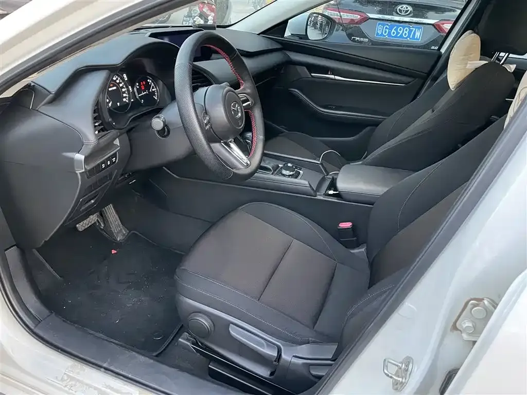 Mazda 3 Axela 2022 из CN, фото 9