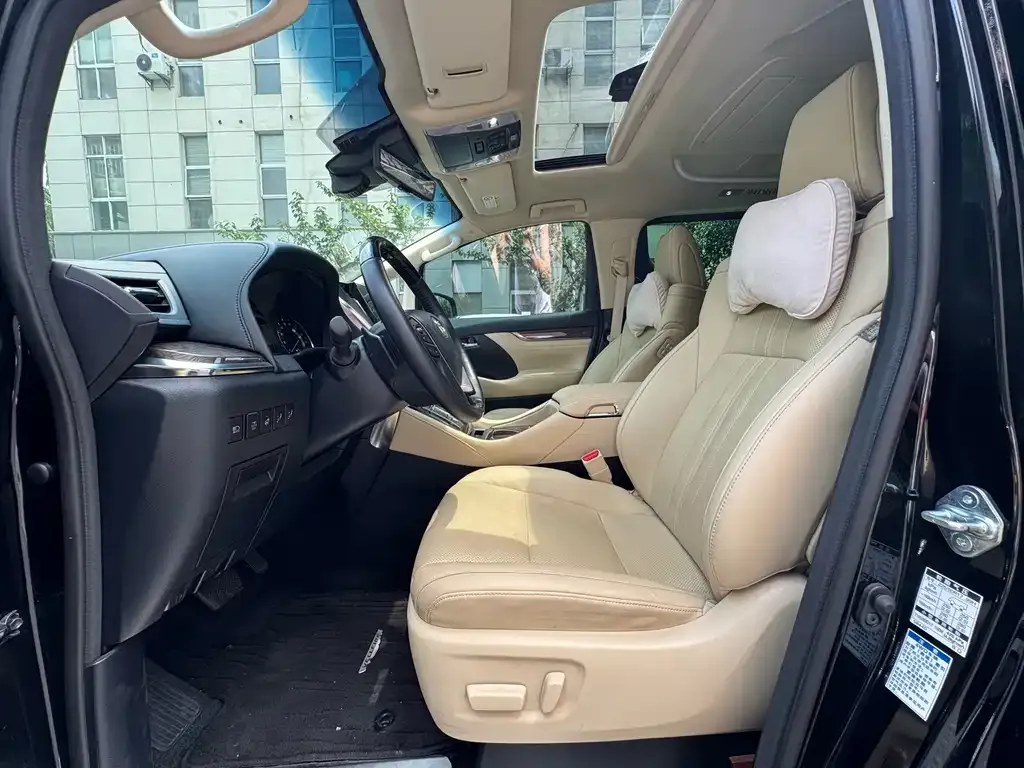 Toyota Vellfire 2022 из CN, фото 3