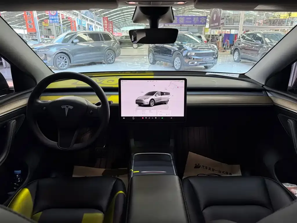 Tesla Model Y — фото 6