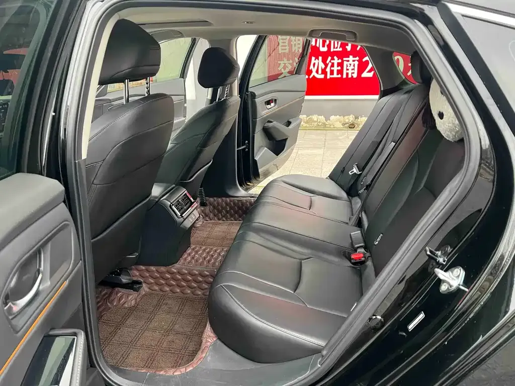 Honda Accord — фото 6