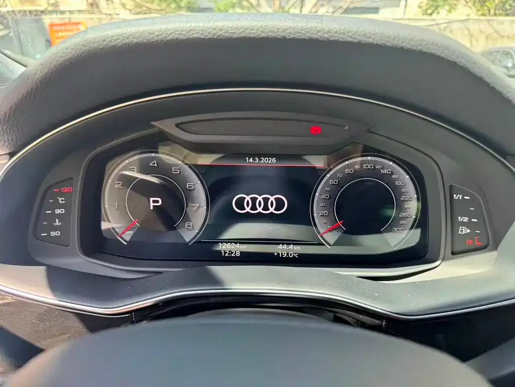 Audi Q7 — фото 2