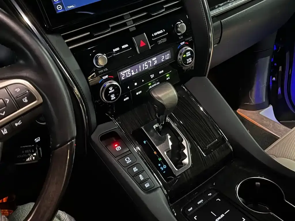 Lexus LM 2021 из CN, фото 2