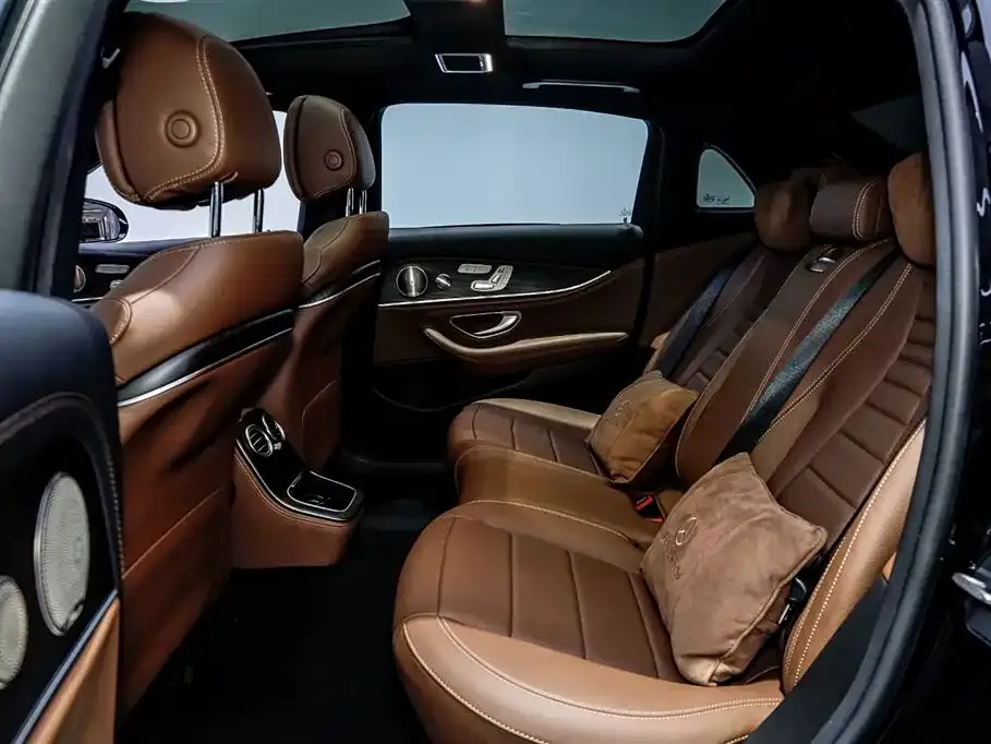 Mercedes-Benz E-Class 2023 из CN, фото 10