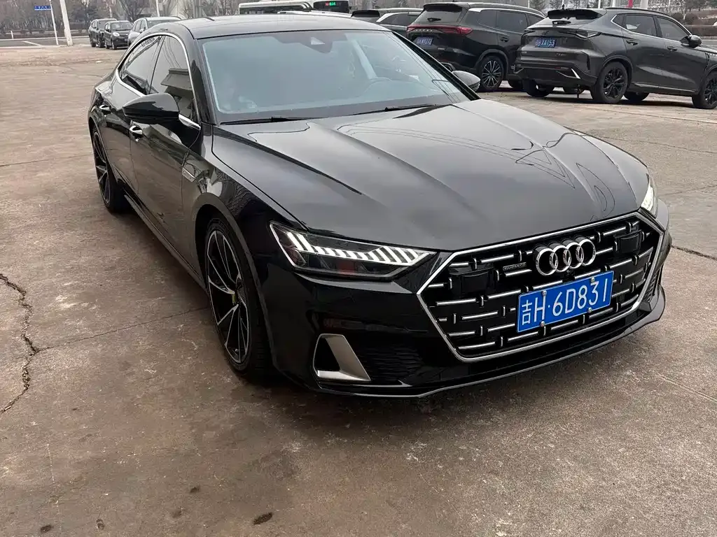 Audi A7L — фото 5