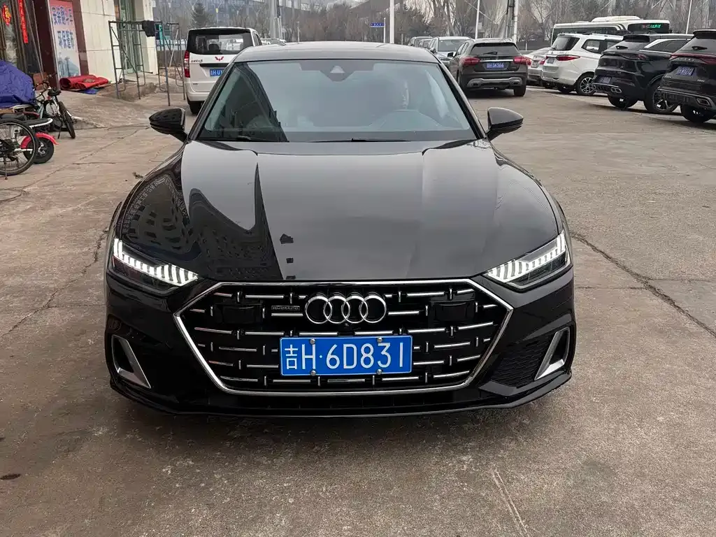 Audi A7L — фото 6