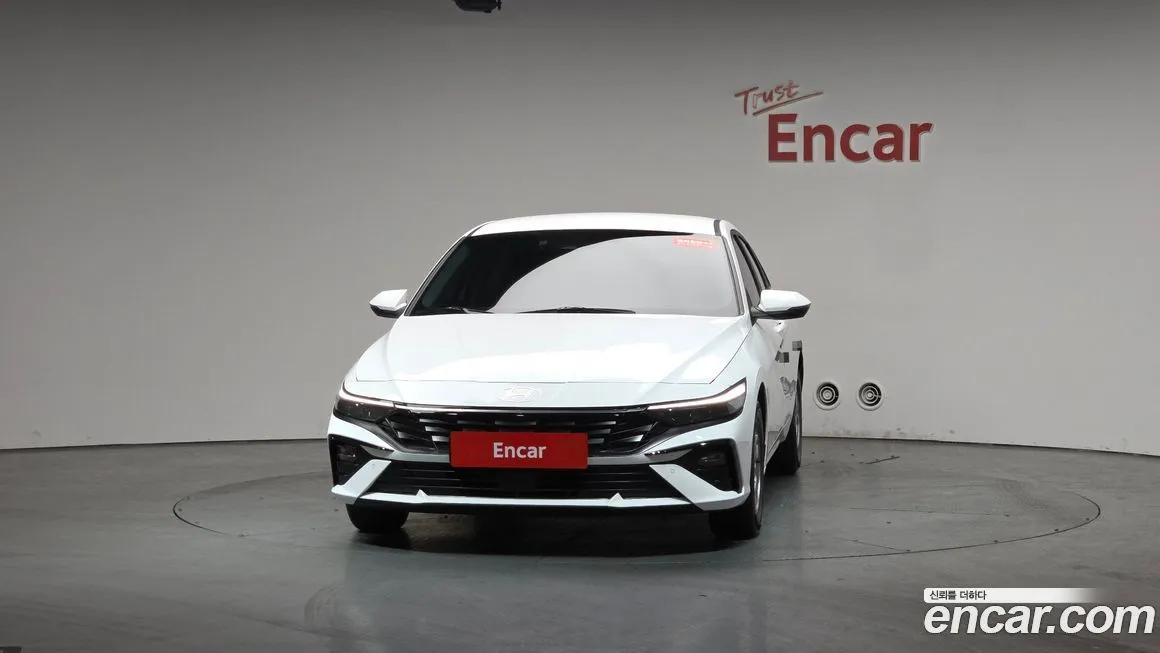 Hyundai AVANTE — фото 3