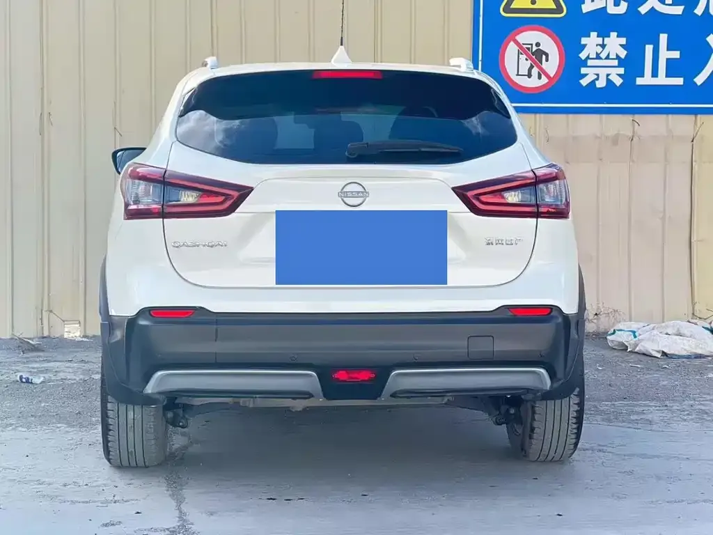 Nissan Qashqai — фото 6