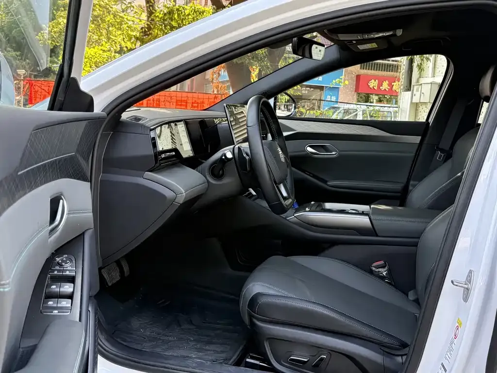 BYD Qin L 2025 из CN, фото 5